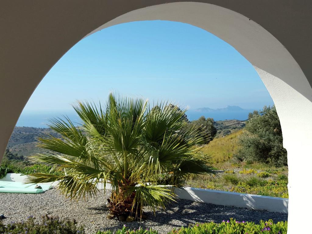 Beautiful Villa In Agia Galini  Exterior photo